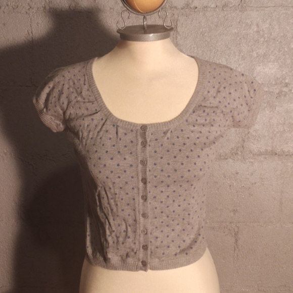 Cute crop top - Picture 1 of 2